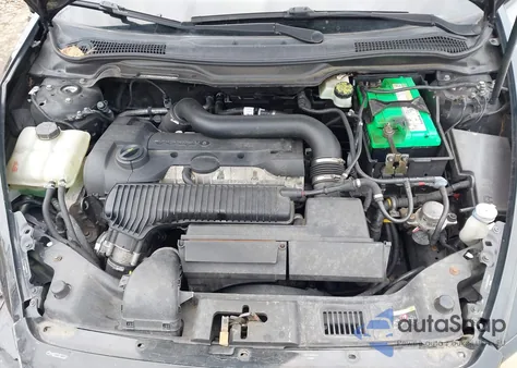 2008 Volvo C30 T5 R-Design/T5 Version 1.0/T5 Version 2.0 z USA, uszkodzony, nr VIN YV1MK672682050630